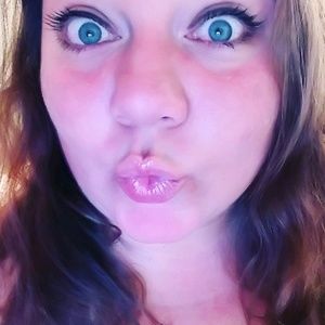 Meet your Posher, Christy